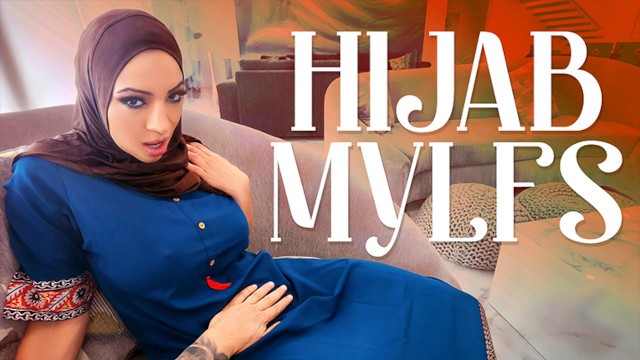 Zakazane Żądze: Zmysłowa Muslimka w Hijabie Odkrywa Sekret Kroczącego Brata na Kanapie