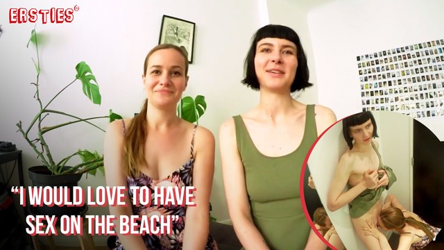 Ersties - Gorące Lesbijki Wygłupiają Się w Przebieralni - Porn
