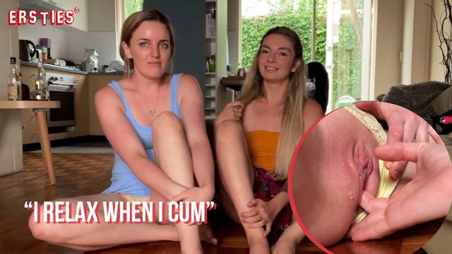 Ersties - Lesbijska Laska Sprawia, że Jej Przyjaciółka Ocieka Wodą - Porn