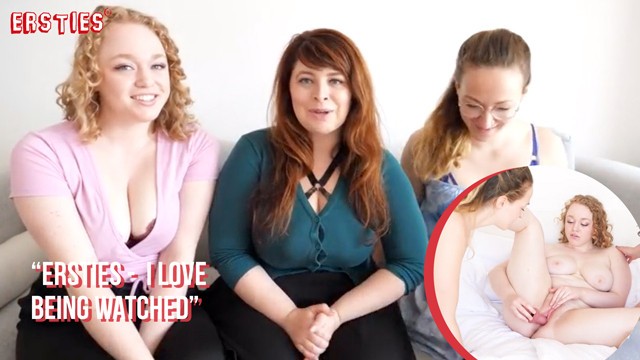 Ersties - Trzy Gorące Kobiety Dają Sobie Z Zabawką - Porn