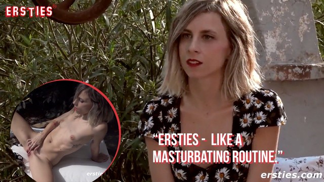 Ersties - Drobna Cintia Głaszcze Swoją Łechtaczkę Na Zewnątrz - Pornhub Gay