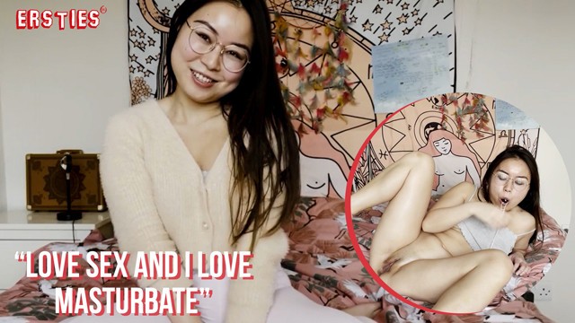 Ersties - Cute Labe Yiming Używa Różnych Zabawek Erotycznych, Aby Wysiąść - Porn