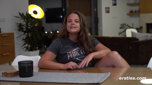 Lea öffnet Ihre Beine Für Die Ersties Community - Porn