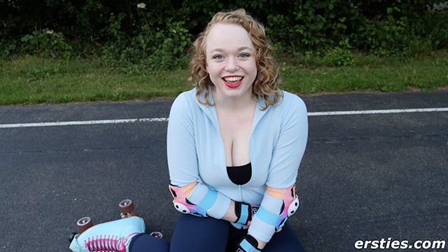 Sarah Pokazuje Nam, Jak Się Masturbuje - Porn