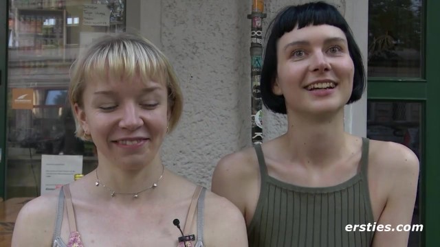 Delfine i Jolie Cieszą Się Seksowną Lesbijską Zabawą - Porn