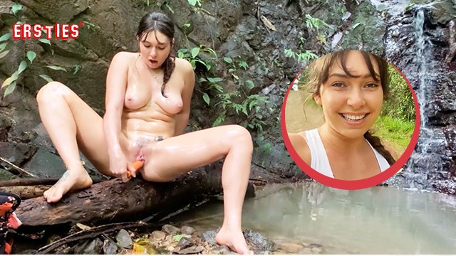 Erin Ma Seksowną Zabawę Z Bananem - Porn