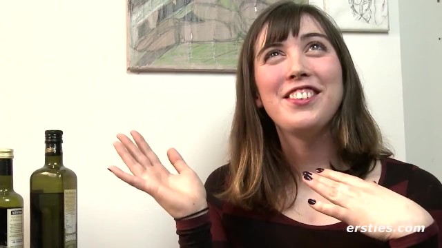 Amatorski Student z USA Masturbuje Się Dildem - Porn