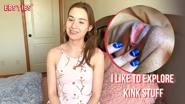 Ersties: Słodki Kujon Masturbuje Się Swoją Ulubioną Zabawką - Porn