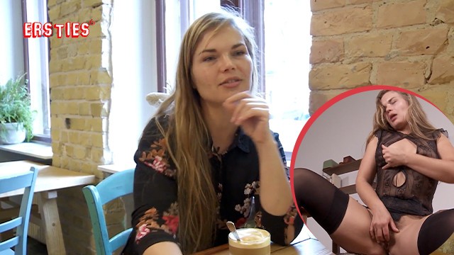 Ersties: żądna Przygód Laska Pociera Swoją Mokrą Cipkę - Porn