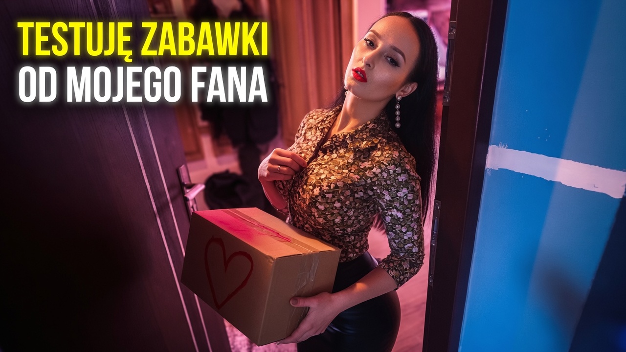 Okładka: Testuję zabawki erotyczne od mojego fana